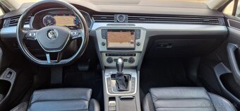 Volkswagen Passat Variant 2.0 TDI VirtualCockpitPanoramaA - 9