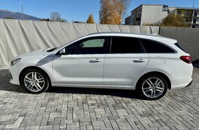 Hyundai i30 CW 1.4 T-GDi Family / 65000KM / 1. MAJITEĽ / - 9