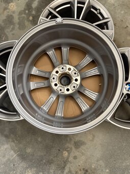 Hliníkové disky 5x112 R17 BMW G30 G31 Style 631 - 9