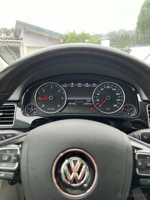 Volkswagen Touareg SUV 3.0 tdi 4x4 Vzduchovy Podvozok - 9