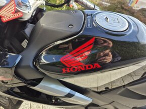 Honda CBR125 R - 9