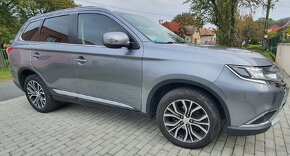 Mitsubishi  Outlander  2.2 DI-D 110 KW 2016 - 9