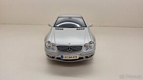 1:18 MERCEDES-BENZ SL 55 AMG - 9