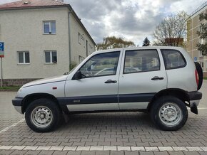 Chevrolet Niva - 9