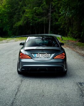 Mercedes cla 45 amg - 9