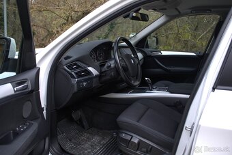 BMW X5 xDrive 40d 225kw Automat AT8 - 9