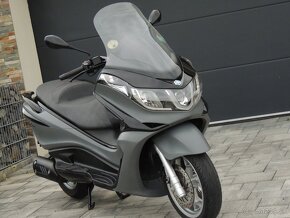 PIAGGIO X 10 125 2017 ABS ASR servisná knižka - 9