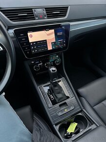 Škoda SUPERB Premium 2.0TDi DSG 140kW MATRIX/PANO/ACC/KAMERA - 9