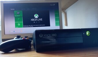 XBOX 360 E 250GB HDD - 9