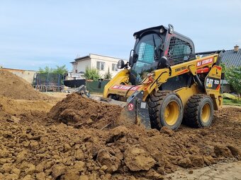 Ponúkame zemné, výkopové a búracie práce - 9