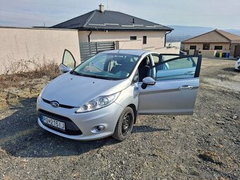 Predám Ford Fiesta 1.4 TDCI, 50 kW TITANIUM - 9