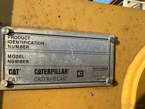 CATERPILLAR 2001 VIN 602 - 9