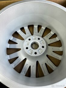 5x112 R17 7,5J ET45 originál Audi - 9