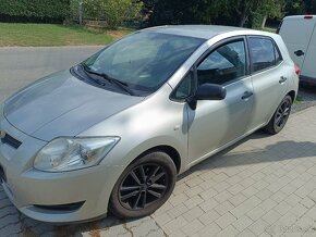 Predám Toyota Auris - 9