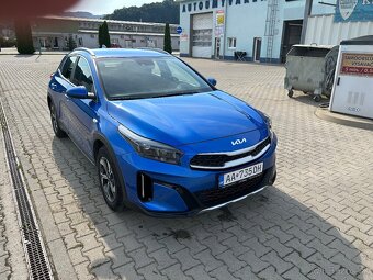 PREDÁM KIA XCEED RV 2023 1.5 TGDI 7AT - 9