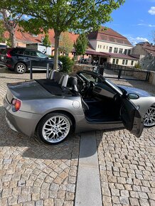 Predám cabrio BMW z4 2,5i 141kw e85 - 9