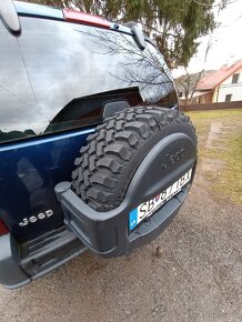 Jeep Cherokee 2.8  CRD   120KW -nepojazdné - 9