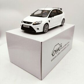 1:18 Toyota ,Seat ,Fiat Otto - - 9