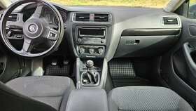 Volkswagen JETTA Comfortline 1.4 TSI 118kw - 9