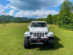 Jeep Wrangler Hemi 6.4 Rubicon - 9