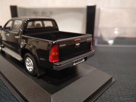 Toyota Hilux 1:43 minichamps model auta - 9