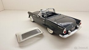 CHEVROLET THUNDERBIRD 1:18 - 9