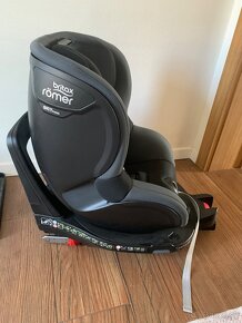 Otočná sedačka britax römer dualfix M size - 9