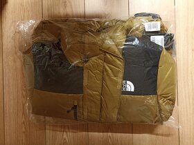 Nová pánska páperka TNF x Kazuki Kuraishi Baltoro Down JKT - 9