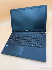 Notebook 15,6" Acer. Intel i3-6006U 2x2.00GHz.8gb ram.512SSD - 9