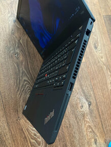 ThinkPad T490 - 9