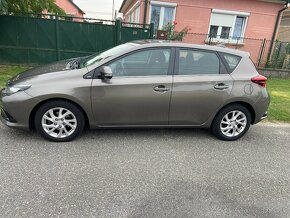 Toyota Auris 1.6 Valvematic - 9