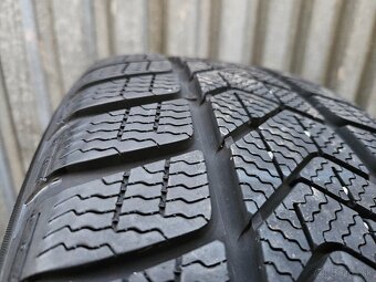 Zimné pneumatiky Pirelli Sottozero - 225/55 r17 97H - 9