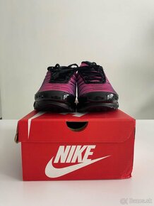 Nike Air Max Plus - Pink Black Gradient - 9