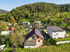 Veľký 6 - izbový , rodinný dom v obci Záriečie okr. Púchov,  - 9