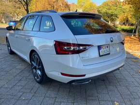 Škoda Superb Combi 2.0 TDI 110Kw 150ps Sportline DSG 2019 - 9