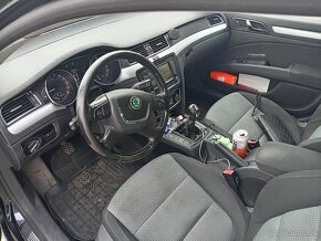 ŠKODA SUPERB COMBI 2.0 TDI CR 4X4 - 9