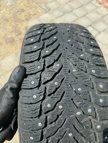 Nokian Tyres Hakkapelutta 225/50 r17 gumy s hroty - 9