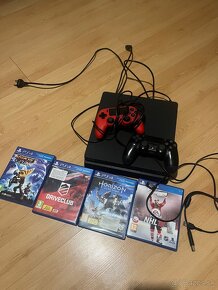 Xbox 360 + káble + 2hry + 1 ovládač - 9