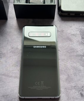 Samsung Galaxy S10  8/128 GB Prism Black - 9