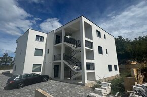 Apartmán s výhľadom Njivice - 9