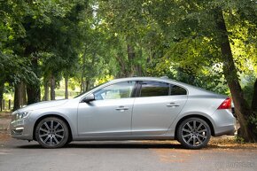 Volvo S60 D2 2.0L Momentum - 9