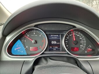 Audi Q7 176kw len 49000km SR vozidlo garážované - 9