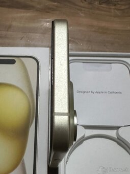 Predám Apple iPhone 15 128GB Žltá - 9