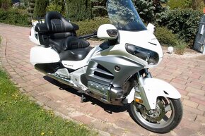 Honda Goldwing GL1800 - 9