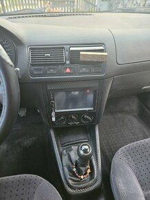 VW Golf IV - 9