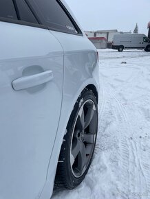 AUDI A4 B8,5 AVANT S-line 2.0 TDI 110KW - 9