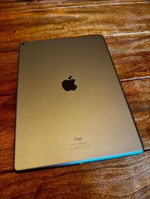 Apple iPad Pro (12,9-palcovy) 32GB - 9