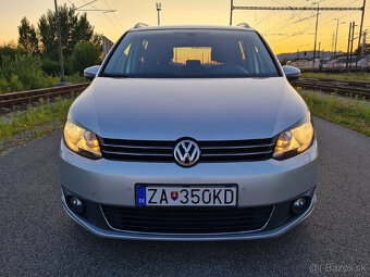 Volkswagen Touran 2.0 TDI DSG Premium Comfortline - 9