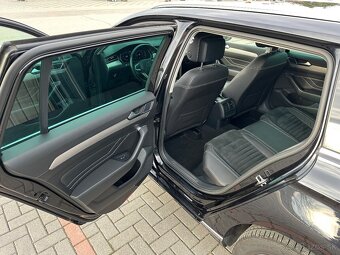 Volkswagen Passat Variant 2.0 TDI Executive DSG - 9