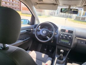 Volkswagen Touran 2.0 - 9